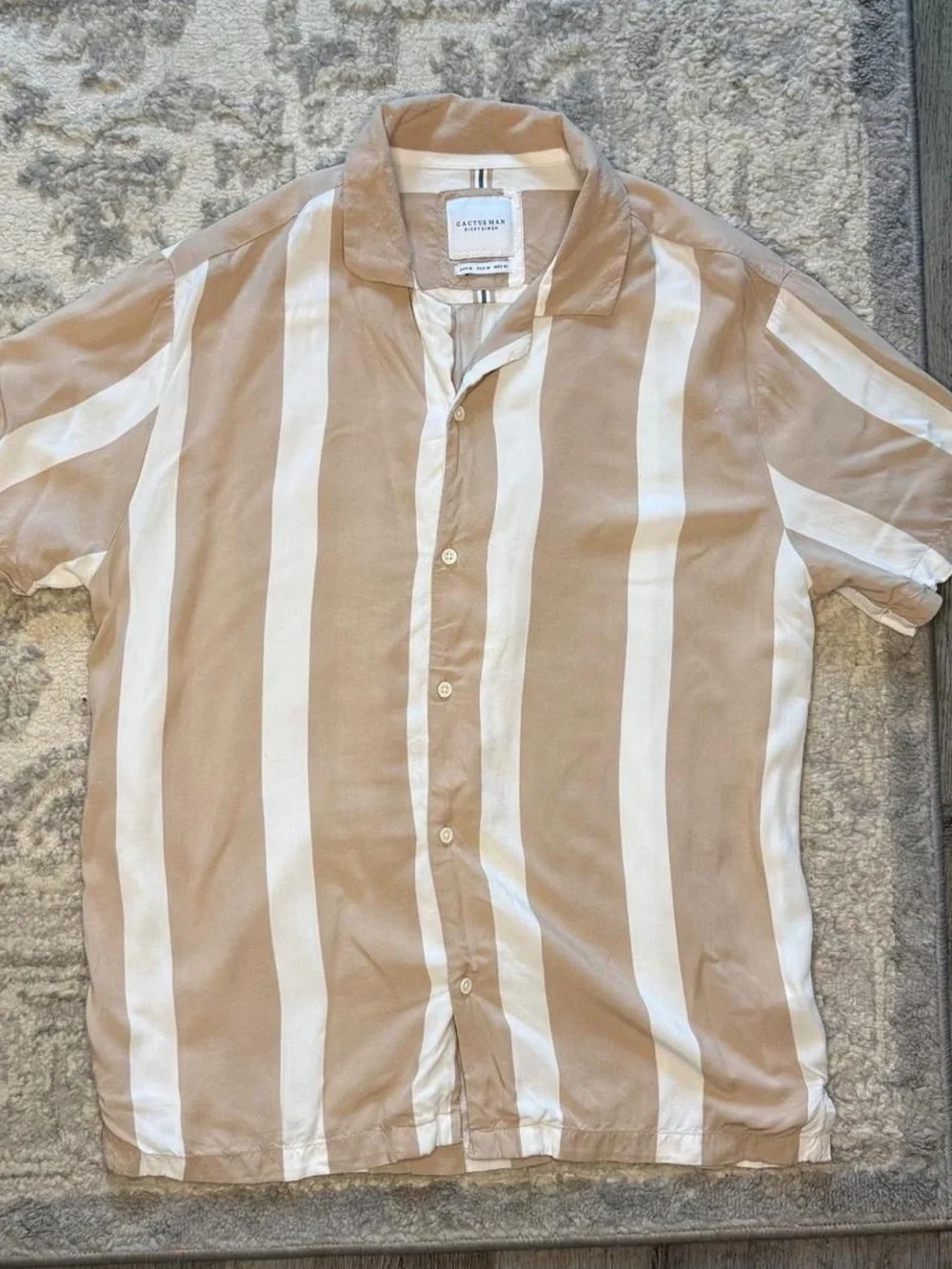 Cactus Man by Ricky Singh tan white striped short sleeve button down shirt M